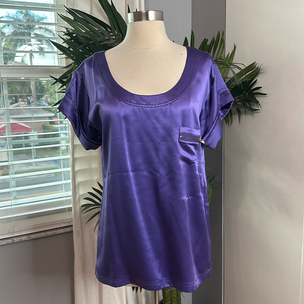 Diane Von furstenberg  100% silk top purple